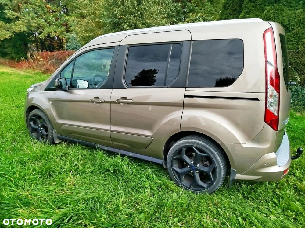 Ford Tourneo Connect 1.5 TDCi Titanium - 5
