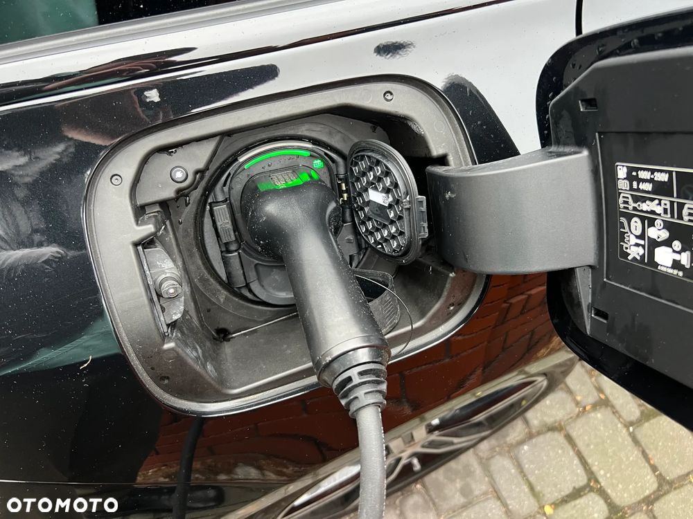 Mercedes-Benz CLA 250 e 8G-DCT Progressive - 30