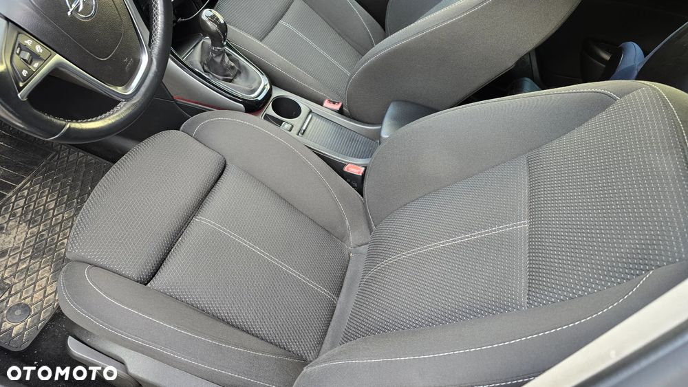 Opel Astra 1.6 CDTI Cosmo - 16