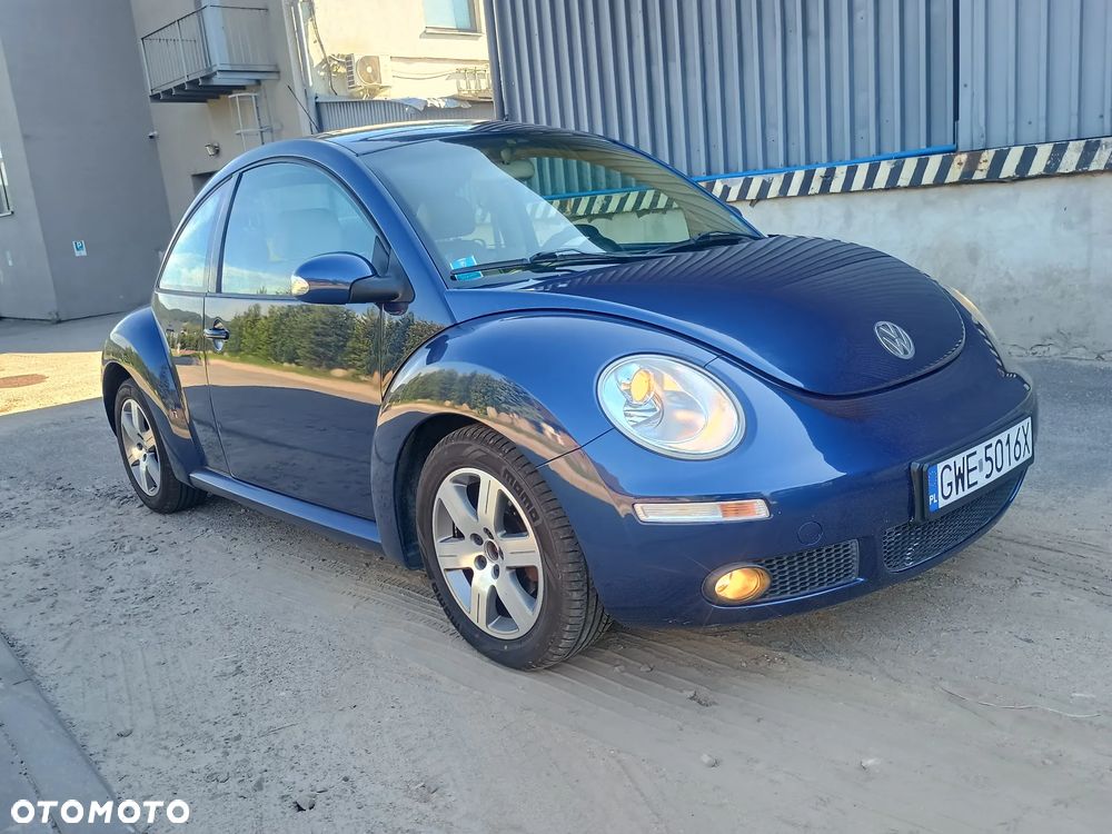 Volkswagen New Beetle - 5