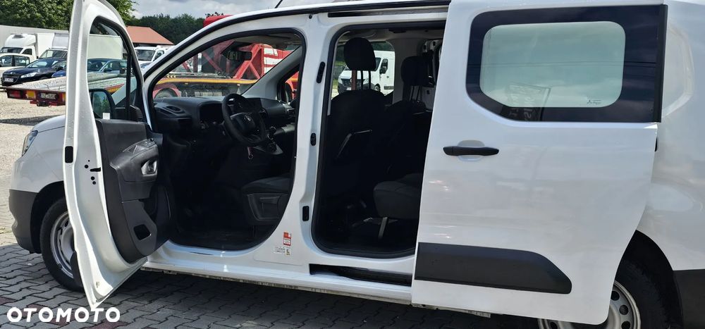 Toyota ProAce Kombi 1.5 D-4D Medium 2,6t - 19