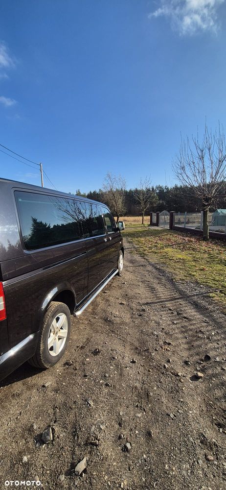 Volkswagen Caravelle - 11