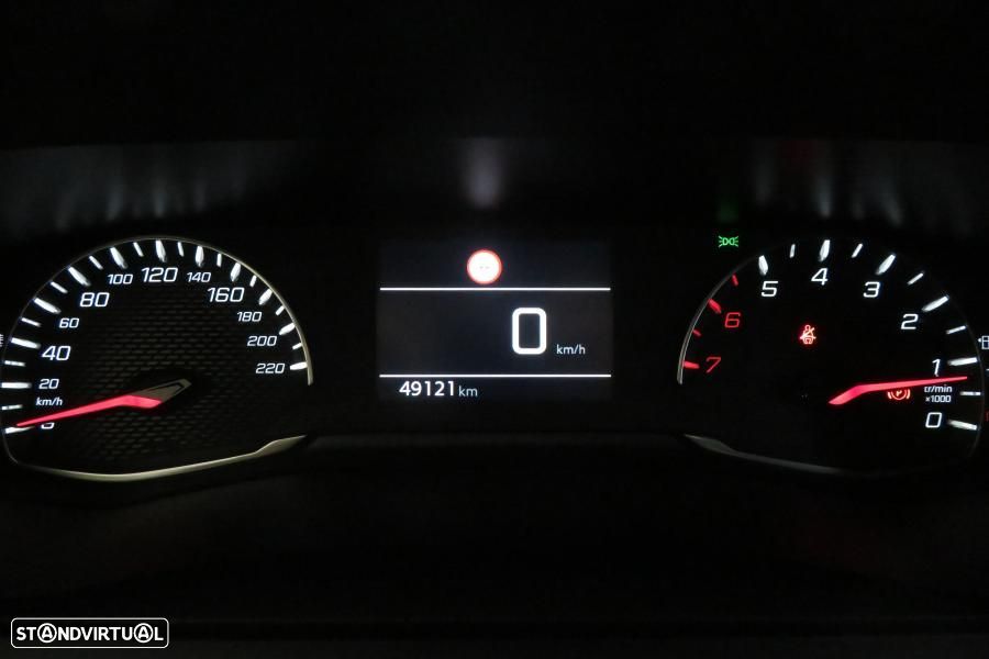 Peugeot 208 1.2 PureTech Allure - 24