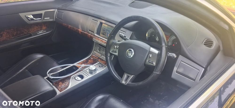 Jaguar XF - 7