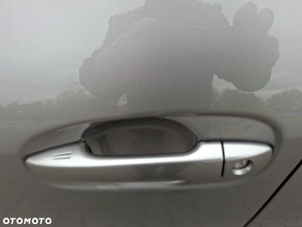 Toyota Verso 1.8 5-Sitzer Executive - 30