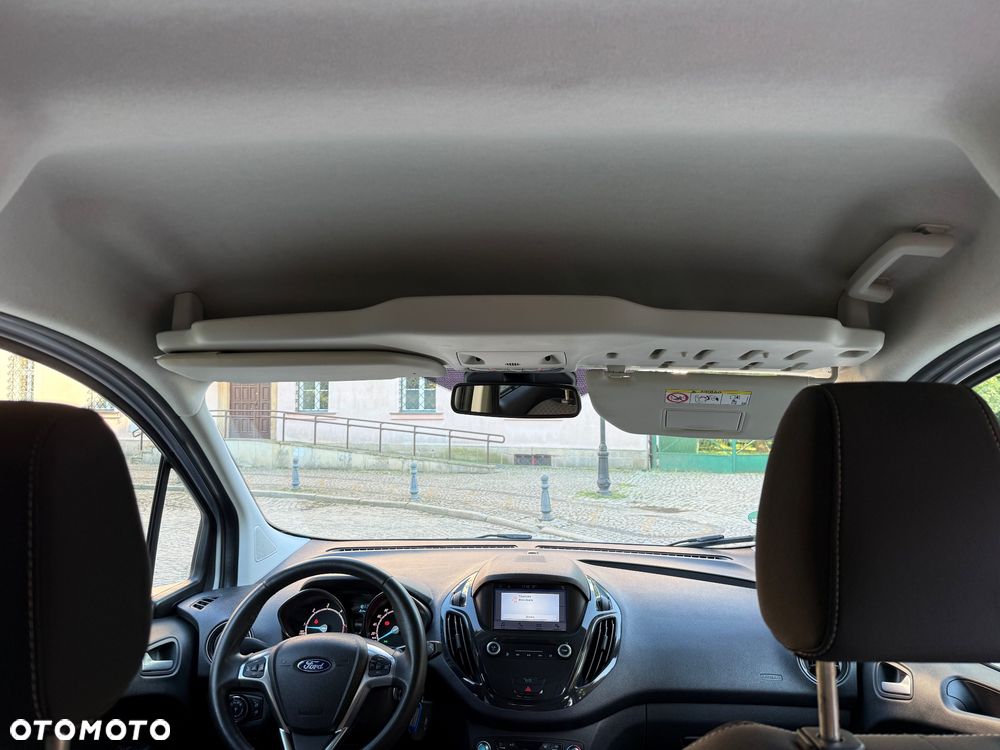 Ford Tourneo Courier 1.5 TDCi S&S Titanium - 27