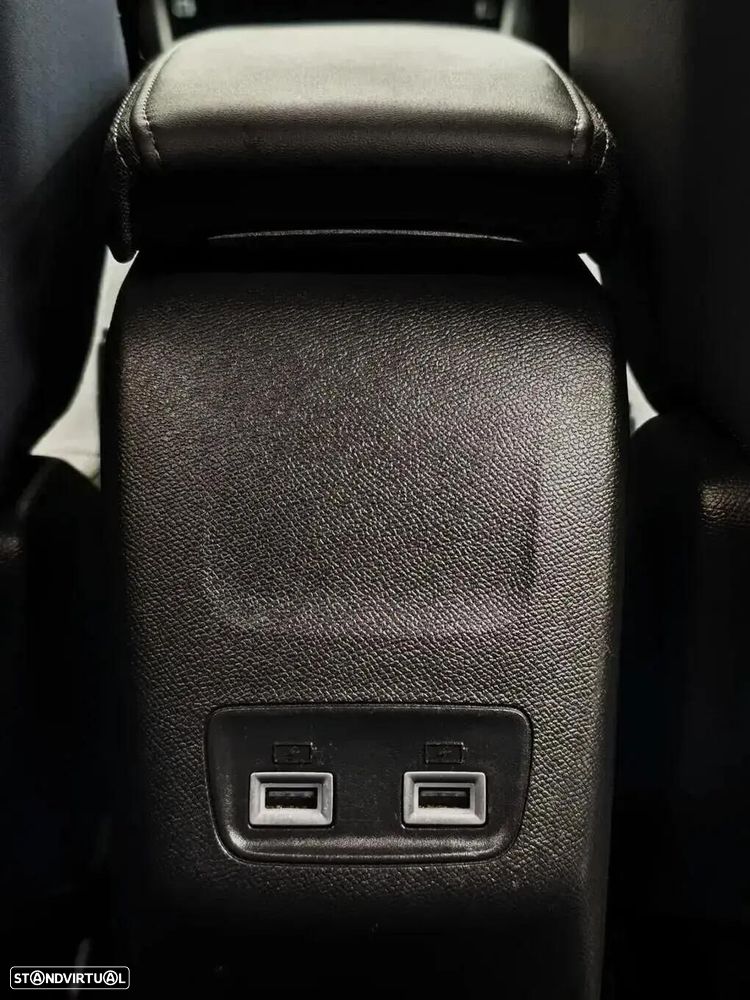Peugeot 2008 1.5 BlueHDi Allure EAT8 - 37