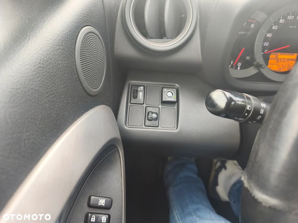 Toyota RAV4 2.0 4x4 - 27