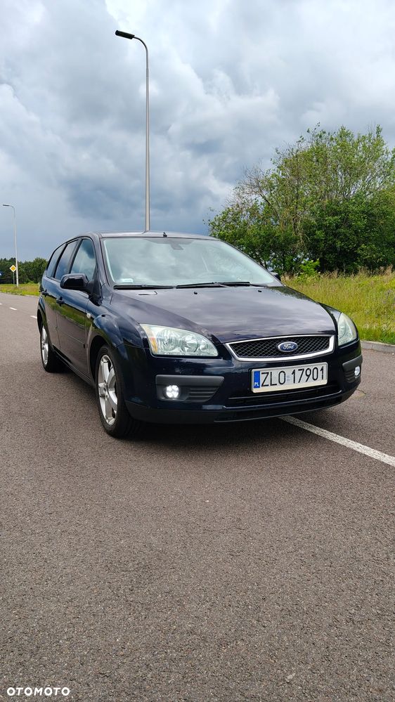 Ford Focus 1.6 TDCi Ghia - 4