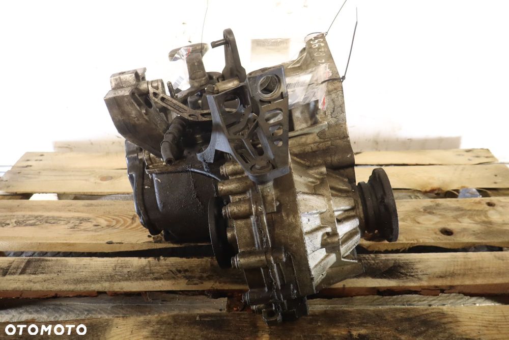 SKRZYNIA BIEGÓW 5 BIEGOWA SKODA OCTAVIA III 1.6TDI MWX - 3