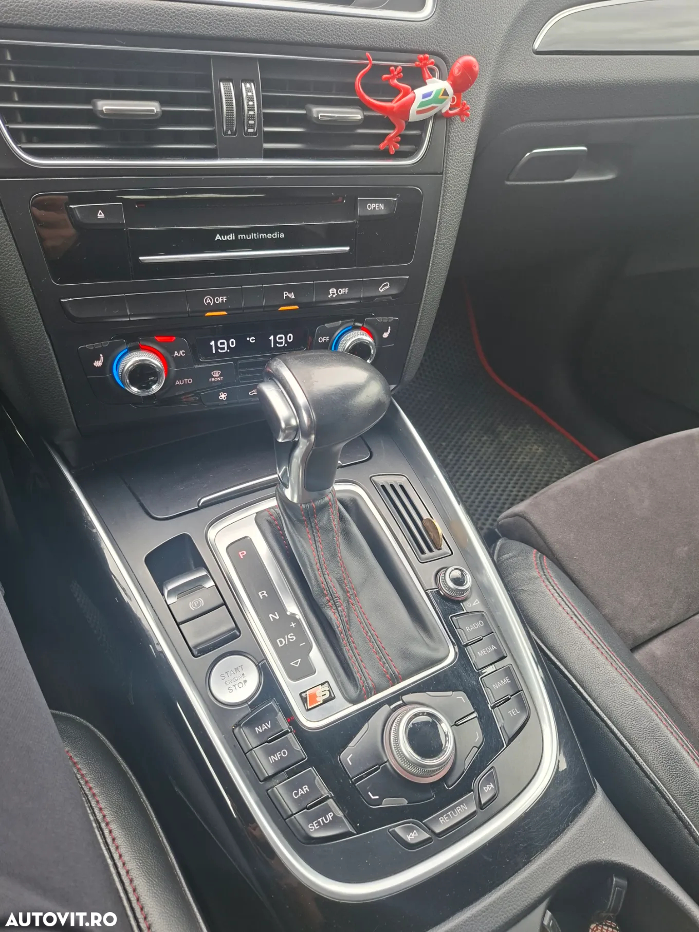 Audi Q5 2.0 40 TDI quattro S tronic Sport - 13