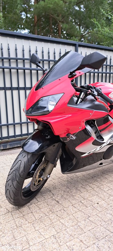 Honda CBR - 12