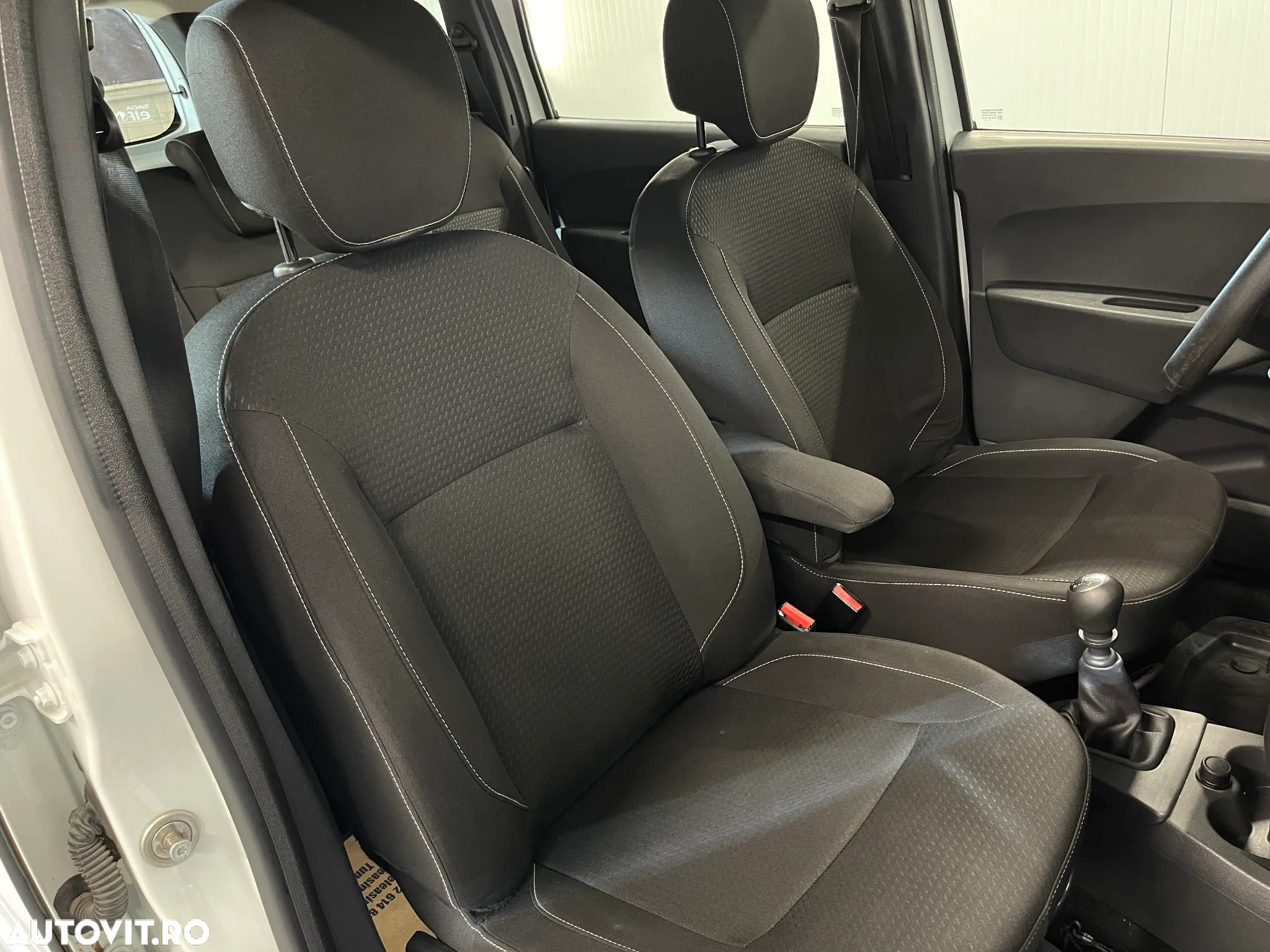 Dacia Lodgy 1.5 Blue dCi Laureate - 9
