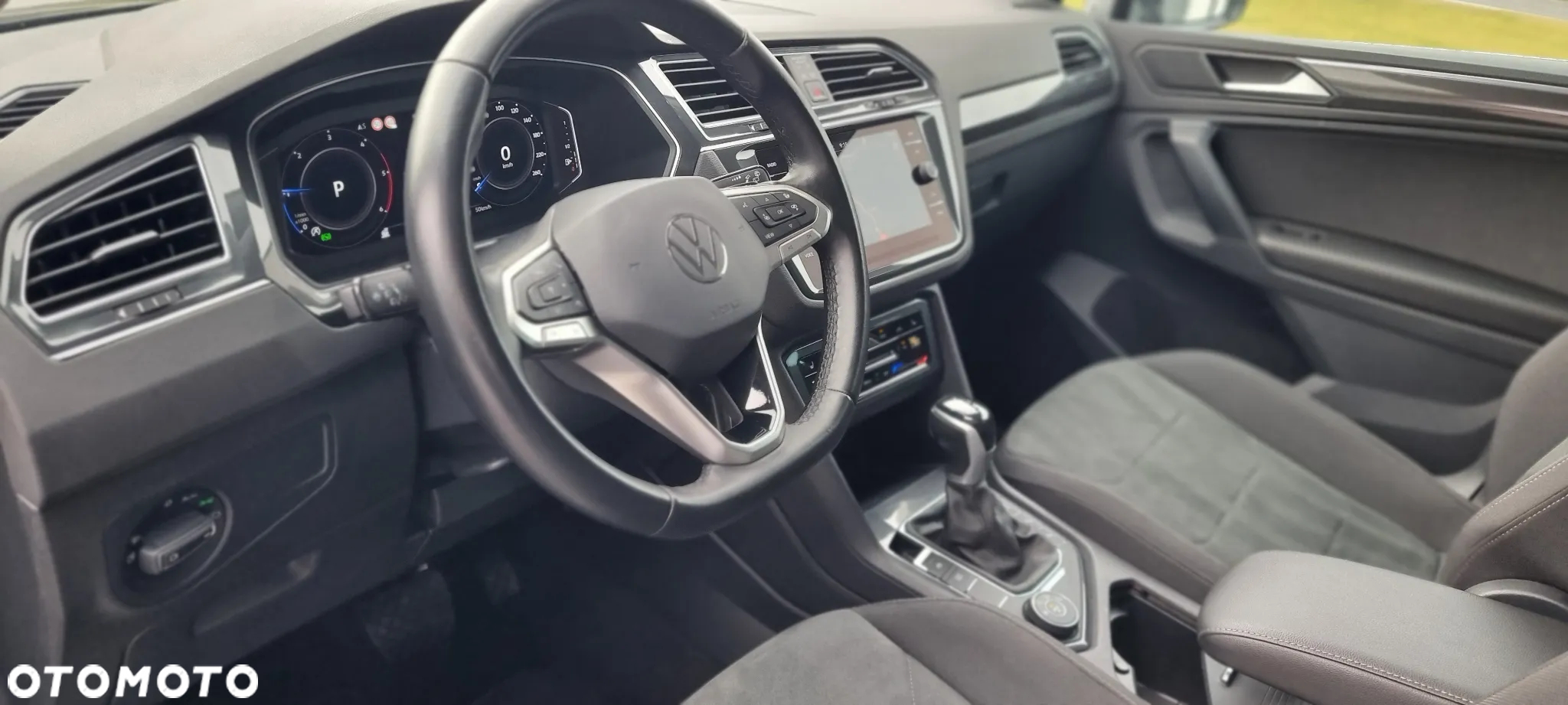Volkswagen Tiguan 2.0 TDI SCR 4MOTION DSG Elegance - 11