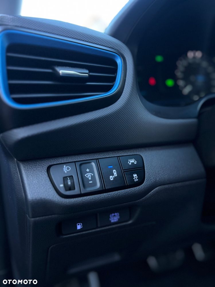 Hyundai IONIQ Hybrid Premium - 35