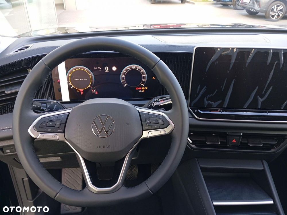 Volkswagen Tiguan - 20