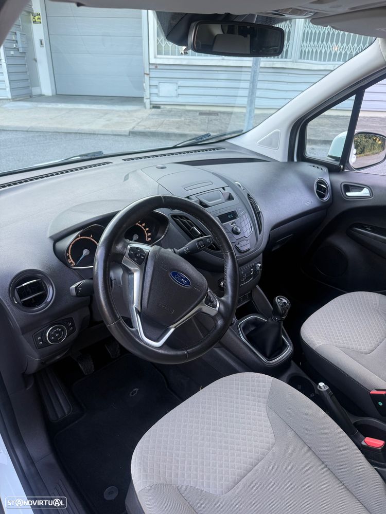 Ford Tourneo Courier 1.5 TDCi Titanium - 5