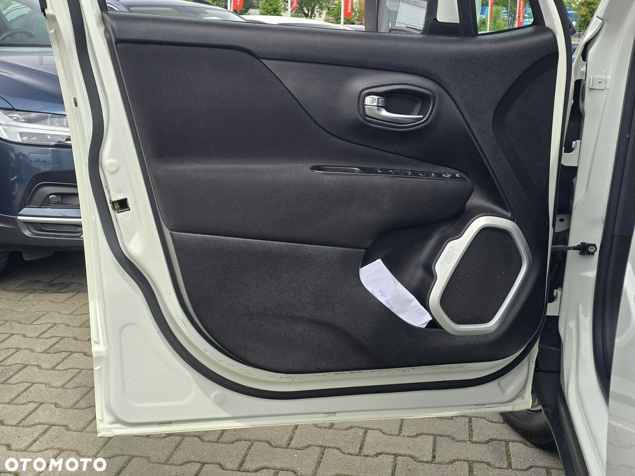 Jeep Renegade - 17