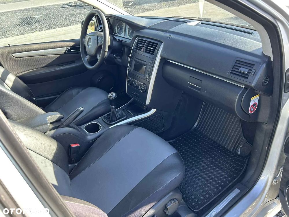 Mercedes-Benz Klasa B 180 CDI - 10