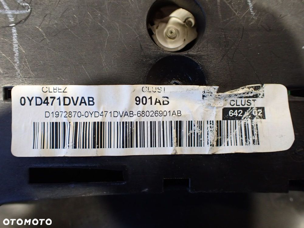 LICZNIK DODGE CALIBER 0YD471DVAB P68026901AB - 4