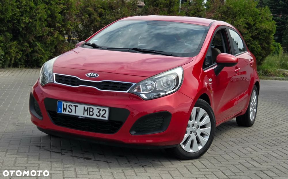 Kia Rio 1.2 Fifa World Cup Edition - 2