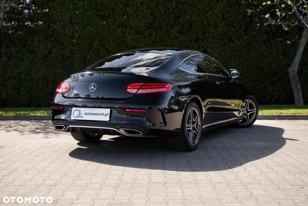 Mercedes-Benz Klasa C 300 9G-TRONIC - 5