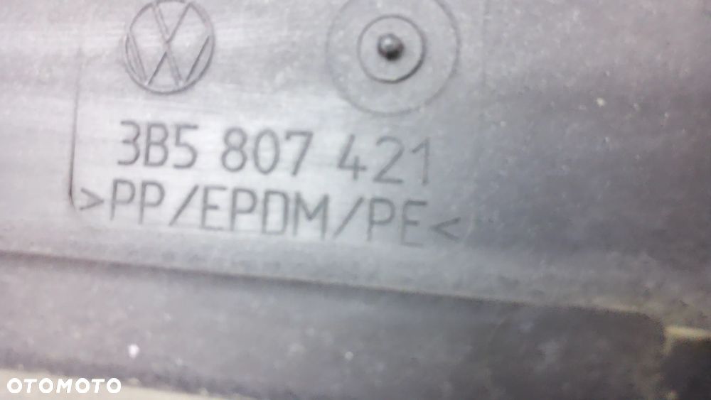 VW Passat B5 Zderzak Tył Sedan LC6N 3B5807421 - 12