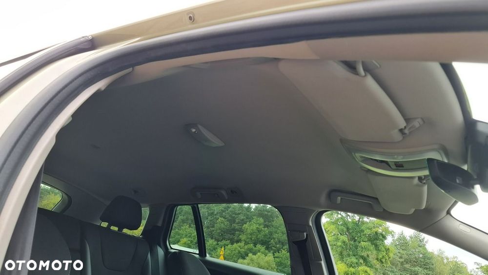 Volvo V60 Cross Country D3 Geartronic Momentum - 30