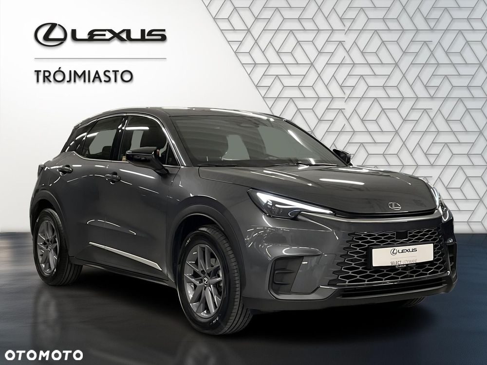 Lexus LBX 1.5 Hybrid - 3
