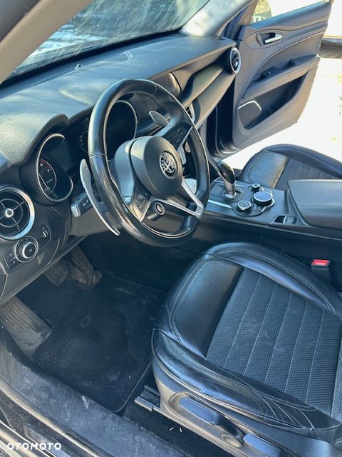 Alfa Romeo Stelvio 2.0 Turbo Q4 - 10