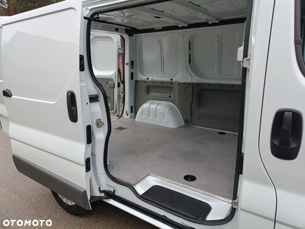 Opel Vivaro - 23