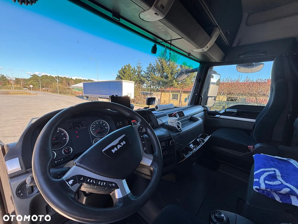MAN TGX - 8