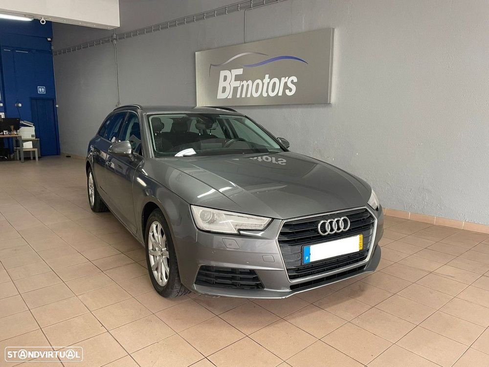 Audi A4 Avant 2.0 TDI S-line - 1