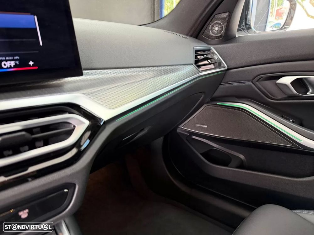 BMW 330 e Pack Desportivo M Auto - 10