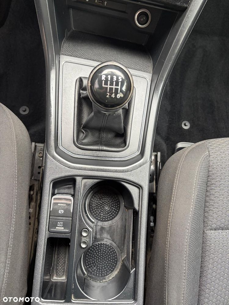 Volkswagen Touran - 15