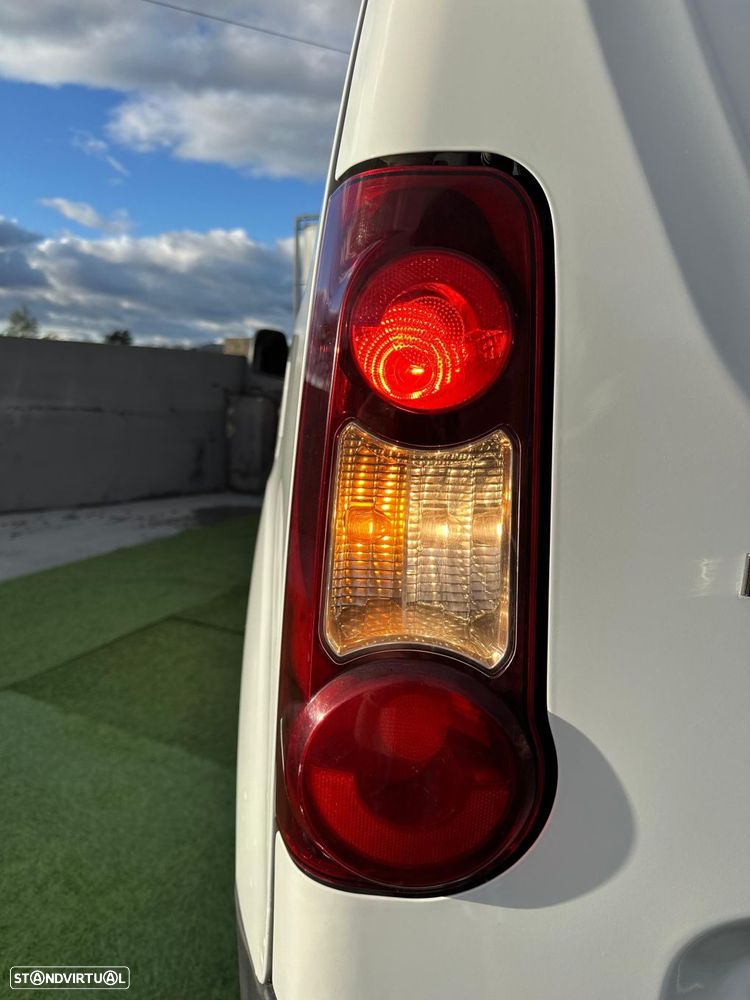 Peugeot Partner 1.6 BlueHDi Confort - 34