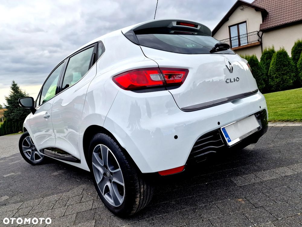 Renault Clio 1.2 16V Techno Feel - 11