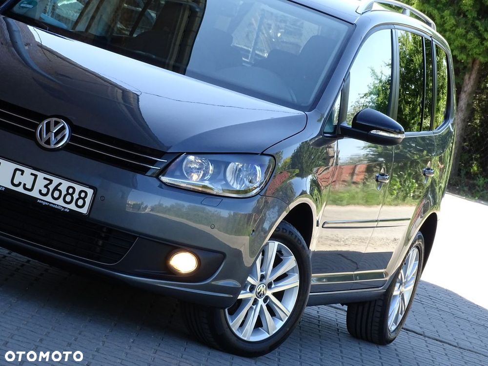 Volkswagen Touran 1.6 TDI DPF BlueMotion Technology DSG STYLE - 1
