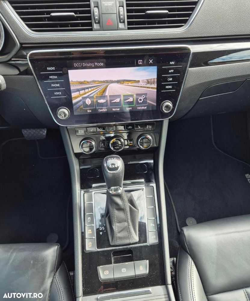 Skoda Superb 2.0 TDI 4X4 DSG Laurin & Klement - 9