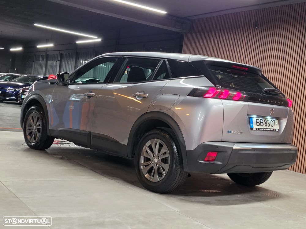 Peugeot E-2008 2023 photo 2