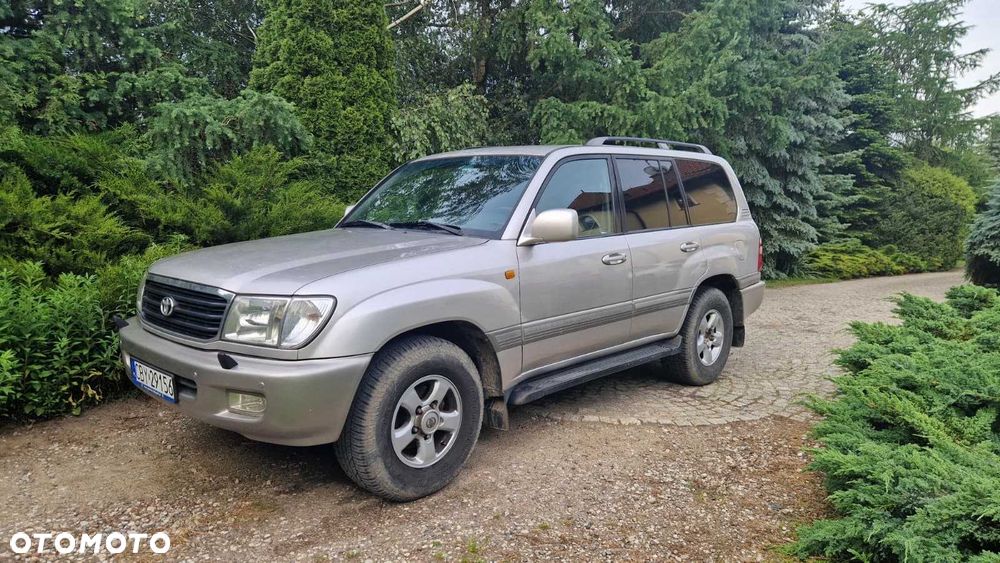 Toyota Land Cruiser - 5
