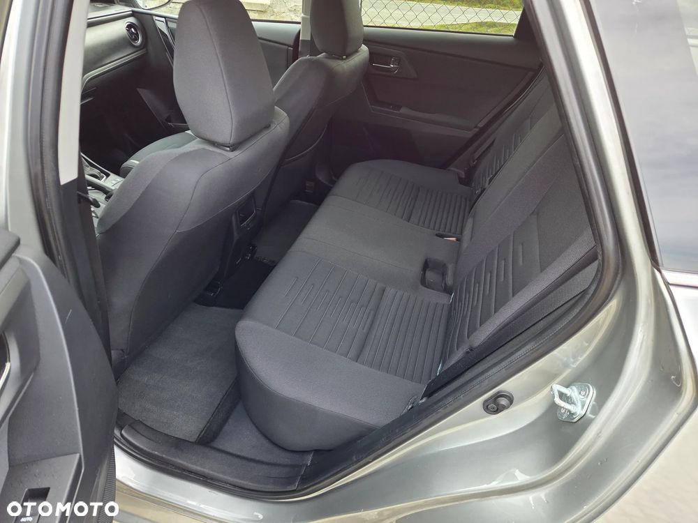 Toyota Auris 1.6 D-4D Edition-S - 17