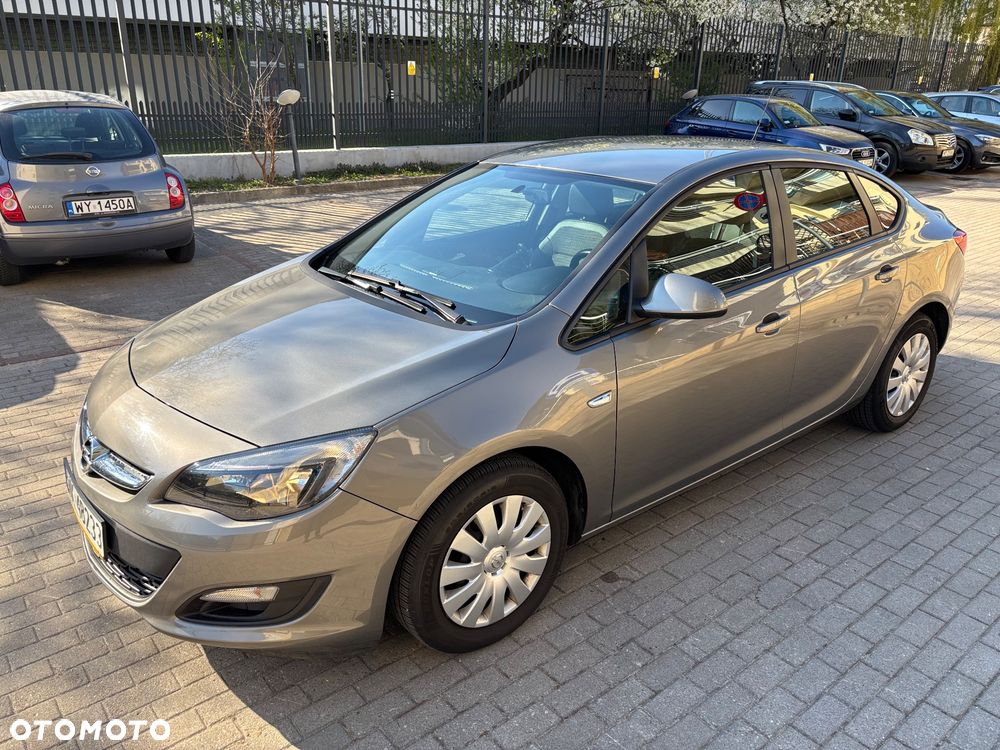 Opel Astra 1.6 EU6 - 2