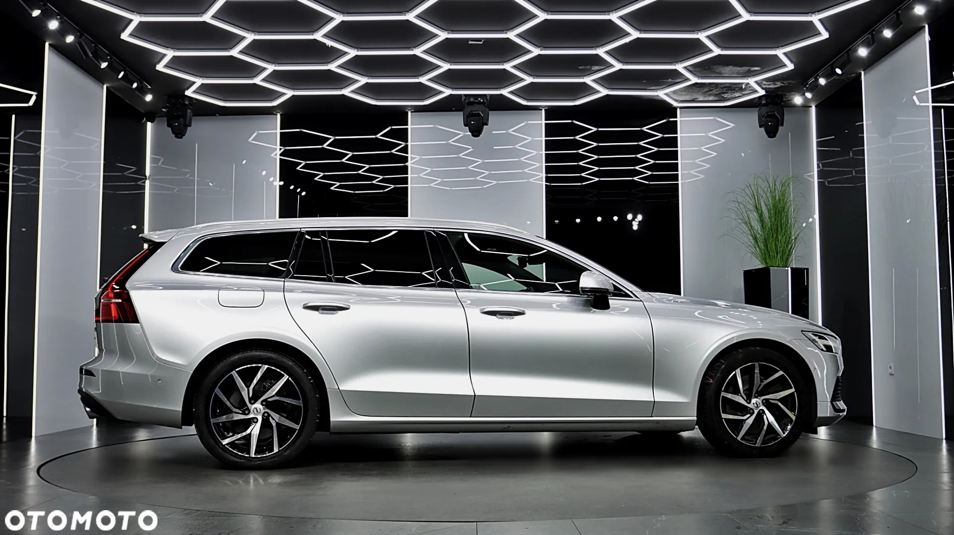 Volvo V60 T6 AWD Geartronic Momentum - 11