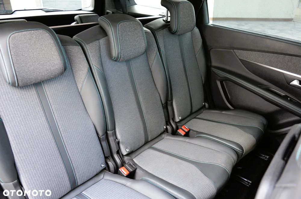 Peugeot 5008 BlueHDi 130 EAT8 Allure - 21
