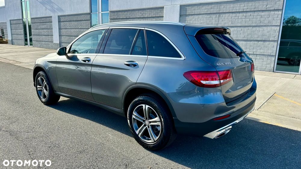 Mercedes-Benz GLC - 7