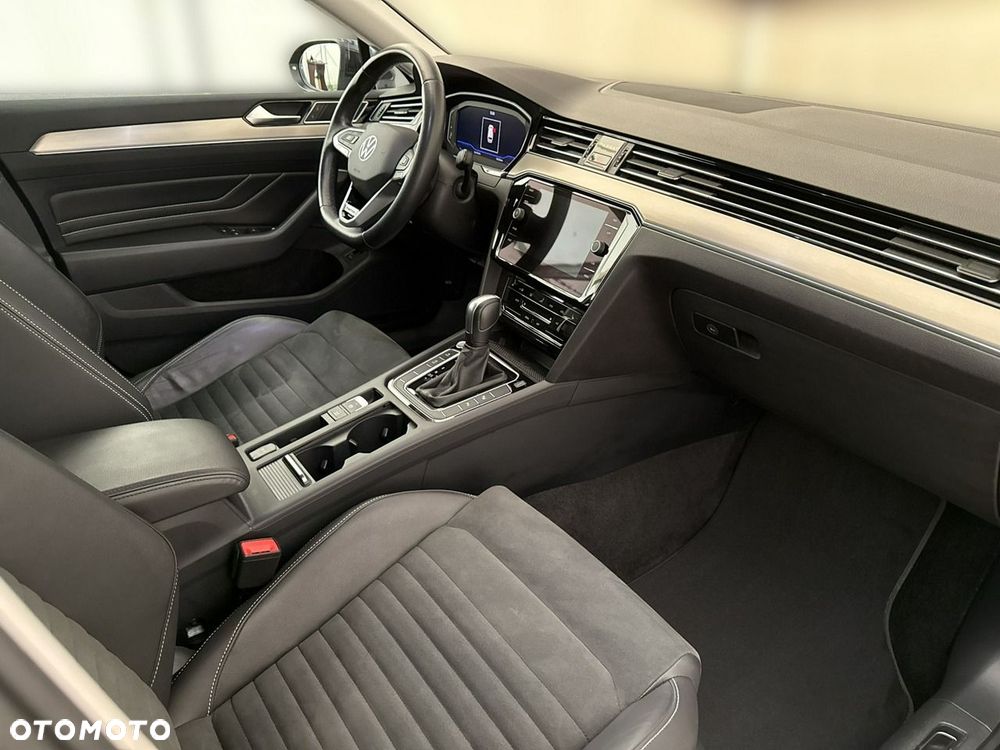 Volkswagen Passat - 23