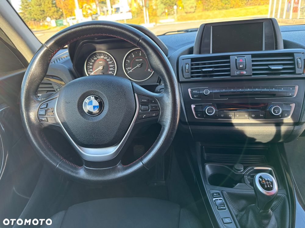 BMW Seria 1 120d Sport Line - 7