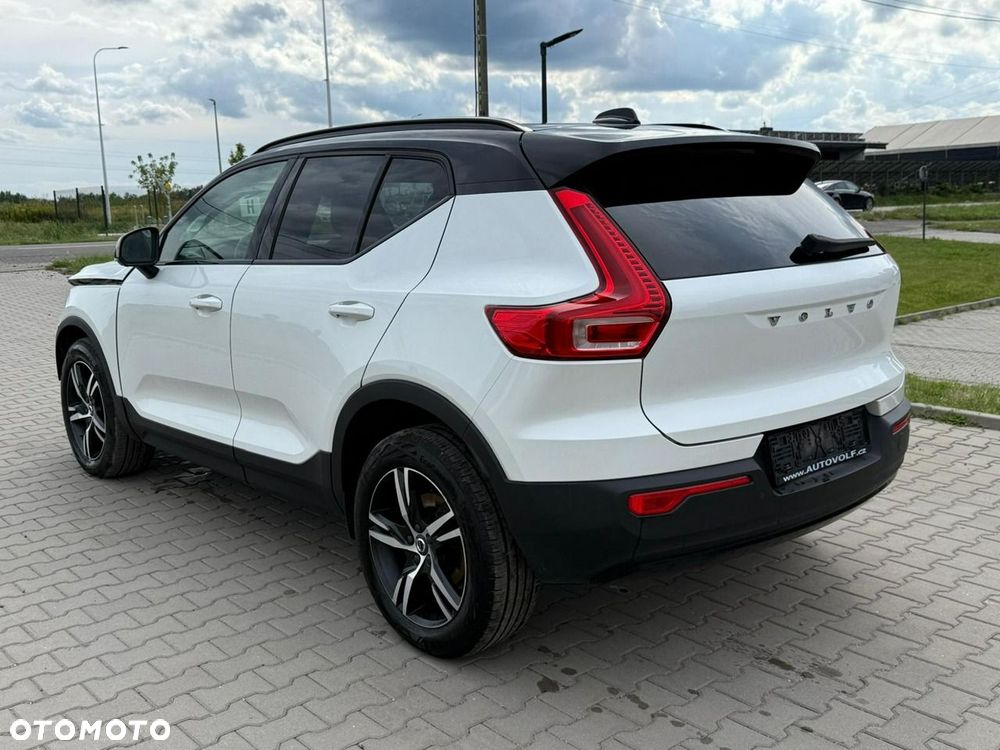 Volvo XC 40 B4 B AWD DKG RDesign - 3