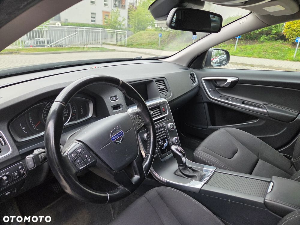 Volvo V60 D2 Kinetic - 9